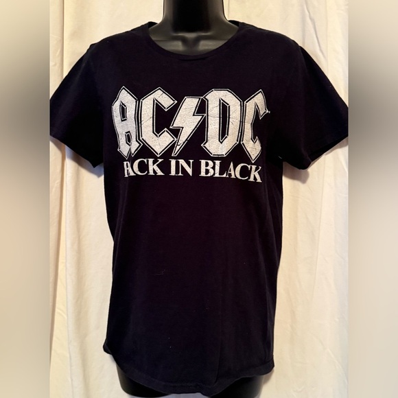 AC/DC Back In Black Basic Tee Child Small 100% Cotton - Picture 1 of 3